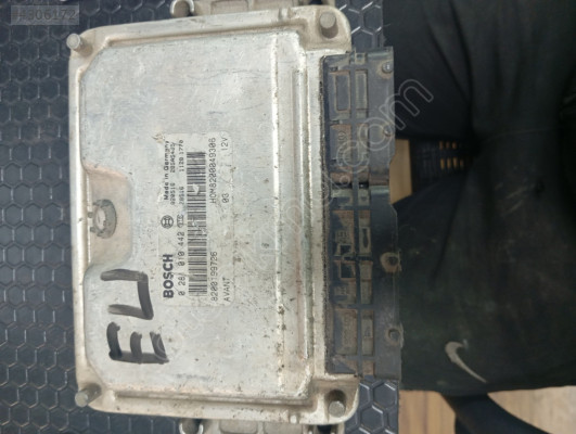 Reno megane 1.9 motor beyni 0281010442