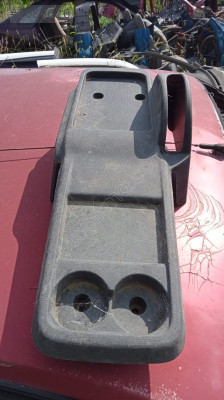 Peugeot Partner tepee torpido kapak çıkma