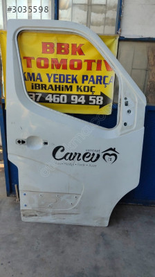 renault master III çıkma sağ ön kapı az hasarlı
