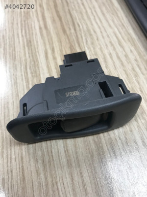 CAM AÇMA DÜĞMESİ CARISMA PROTON COLT LANCER TEKLİ 5 PİN