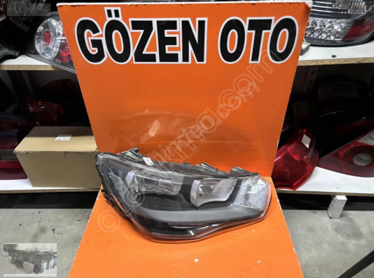 AUDİ A1 SAĞ FAR ORİJİNAL ÇIKMA AYAK EKSİK