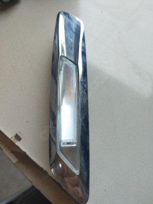 BMW 5 F10 SAĞ ÖN ÇAMURLUK SİNYALİ 7154168