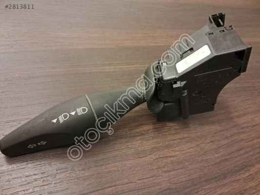 FORD FİESTA SİNYAL KOLU 2008 2013