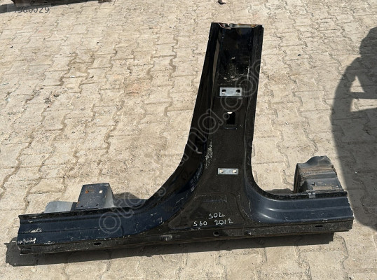 volvo s60 2012 kesme sol orta direk (son fiyat)