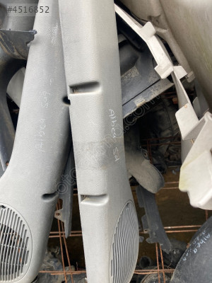 Fiat Albea sağ kapı ceplik