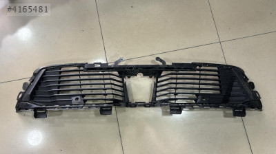 PEUGEOT 2008 2024-2025 ÖN TAMPON ORTA IZGARA 9852659480