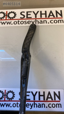 8K1955408A Audi A4 2015 A5 sağ silecek kolu