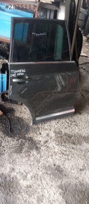 VOLKSWAGEN TOUAREG SAĞ ARKA KAPI