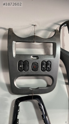 Dacia Duster Teyp Çerçevesi