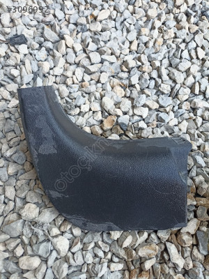 Ford courier yan ayak bölmesi kaplamasi