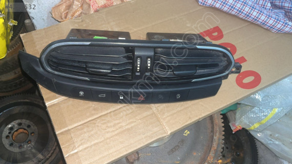 Fiat Egea torpido orta havalandırma