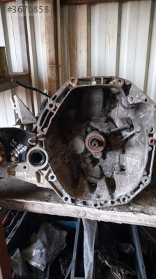 RENAULT KANGO 1.5 ŞANZIMAN CIKMA MEGAN 1.5 ŞANZIMAN