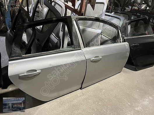 OPEL ASTRA J KAPI ÇIKMA
