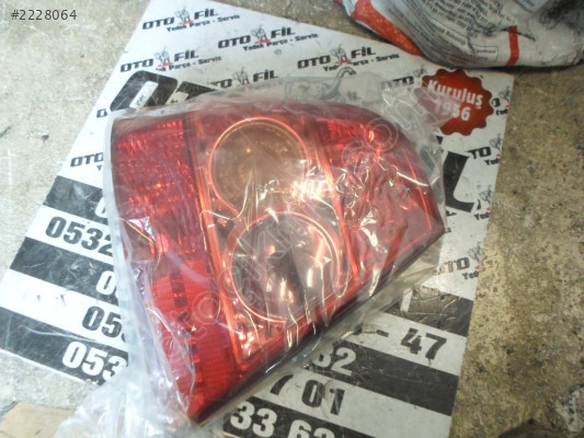 TOYOTA COROLLA 2004-2006 KIRMIZI 4DUYLU SİSLİ SOL STOP SIFIR