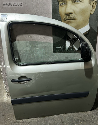 2010 RENAULT KANGOO 3 1.5 DİZEL ÖNDEN MARŞLI ÖN SAĞ KAPI