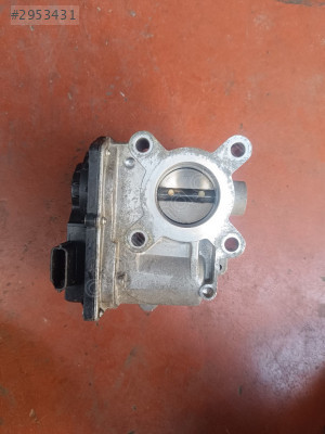 Renault symbol 1.2 gaz kelebeği