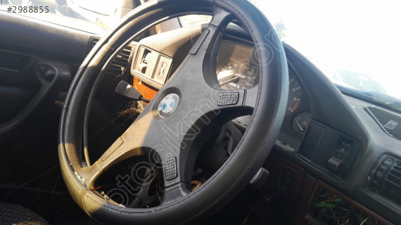 Bmw e34 kasa 5.20 direksiyon simidi yedek parça