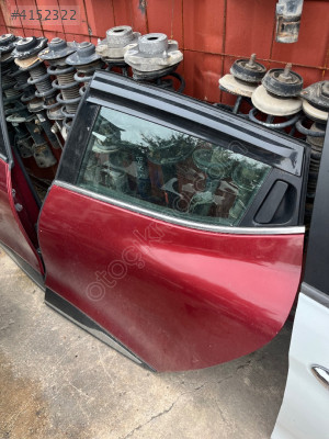 RENAULT CLİO 4 SOL ARKA KAPI