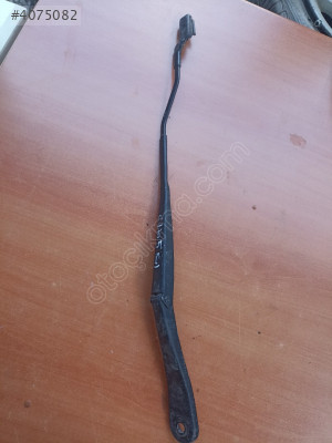Renault Clio 5 Sol Silecek Kolu