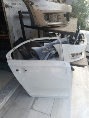 Skoda rapid sağ arka kapı seat Toledo sağ arka kapı