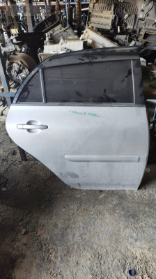 TOYOTA COROLLA SAĞ ARKA KAPI OTO FEDAİ