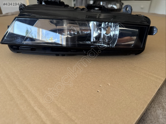 5E0941699F HELOJEN SİS FARI SKODA OCTAVİA 20182021