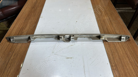 2000-2001 TOYOTA COROLLA BAGAJ ÜSTÜ ÇITASI ORJ ÇIKMA