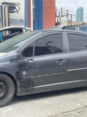 Peugeot 207 sol ön kapı