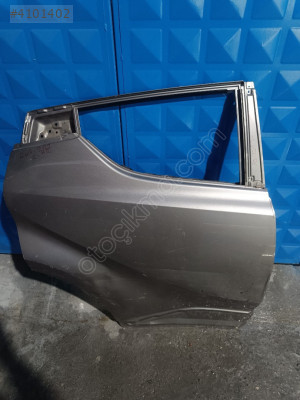 TOYOTA C-HR SAĞ ARKA KAPI 2016/2024