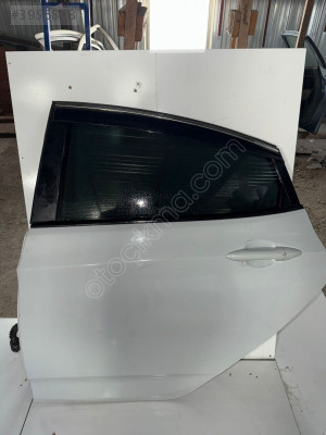 Accent blue sol arka kapı hyunai