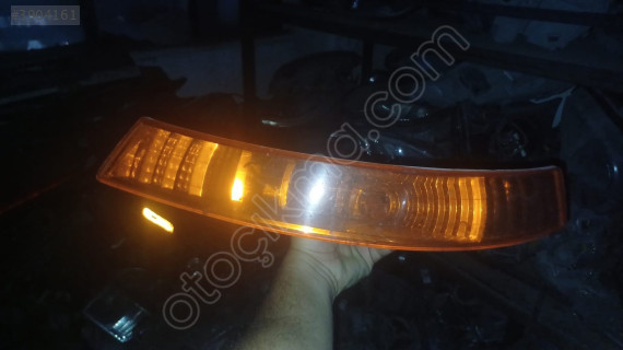 Renault Trafic 2 sol sinyal lambasi
