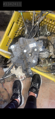Volkswagen C5 orta kapı kilidi