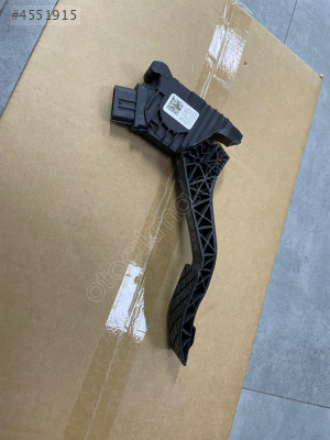 5Q01723503J GAZ PEDALI A4