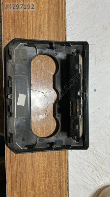 2015-2019 DACİA DUSTER ORTA KONSOL KONTROL PANELİ ORJ ÇIKMA