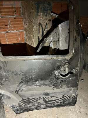 FİAT DOBLO 2 SAĞ SÜRGÜLÜ KAPI