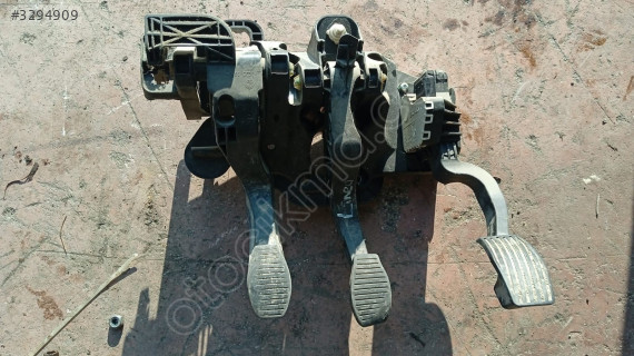 FİAT LİNEA PEDAL SETİ 1.5 DCİ