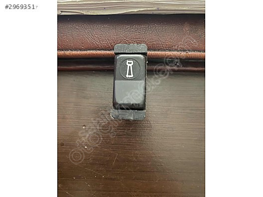 W126 OTOBAN KORNA DÜĞMESİ ORJİNAL YILDIZLI