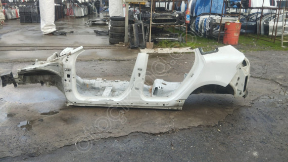 2014-18 VOLVO V40 SOL ŞASE-ORTA DİREK-ARKA ÇAMURLUK-MARŞPİYEL