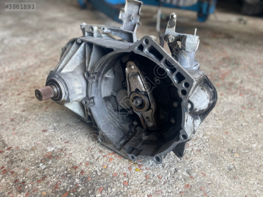 TRANSPORTER 1.9 TDİ AXB 5 İLERİ AÇILMAMIŞ ŞANZIMAN