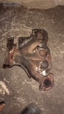 Dacia Logan  1.4 egzoz manifold