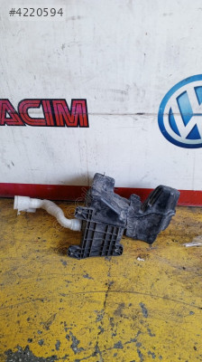 VOLKSWAGEN GOLF 7 SİLECEK SU DEPOSU