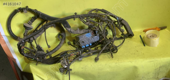 hyundai accent motor ve göğüs tesisatı