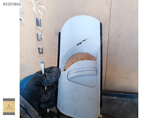 5C6867256 11-18 JETTA ORJ ÇIKMA ORTA DİREK KAPLAMA SAĞ