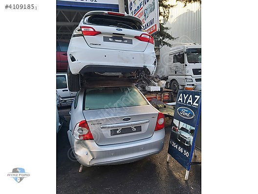 Ford Fiesta 4 Çıkma Bagaj Kapağı