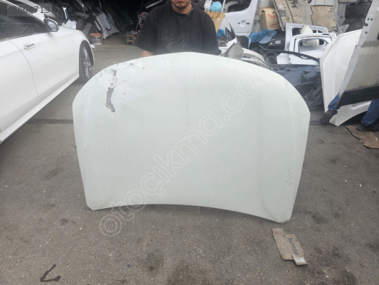 MİTSUBİSHİ L200 BEYAZ MOTOR KAPUTU ORJINAL LOKALLİK