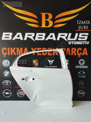 RENAULT MEGANE 4 SAĞ ARKA KAPI TEMİZ