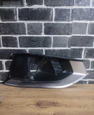 AUDİ A4 2016-20 SAĞ SİS KAPAĞI 8W0807682AK