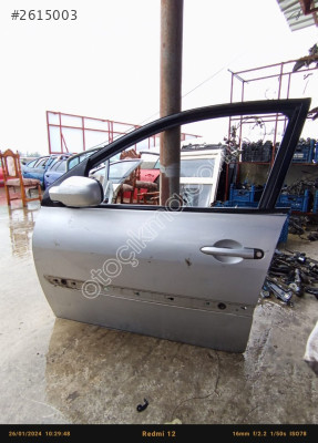 Megan 2 sol ön dolu kapı