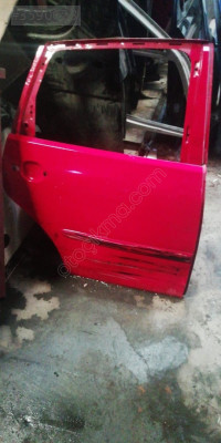 2004 Polo Modeli İçin Çıkma Sağ Arka Kapı Parçası
