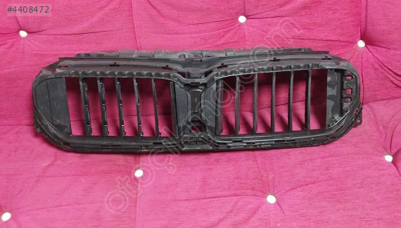 Bmw g30 5.20 5.30 lci makyajlı kasa ön panel üst maske